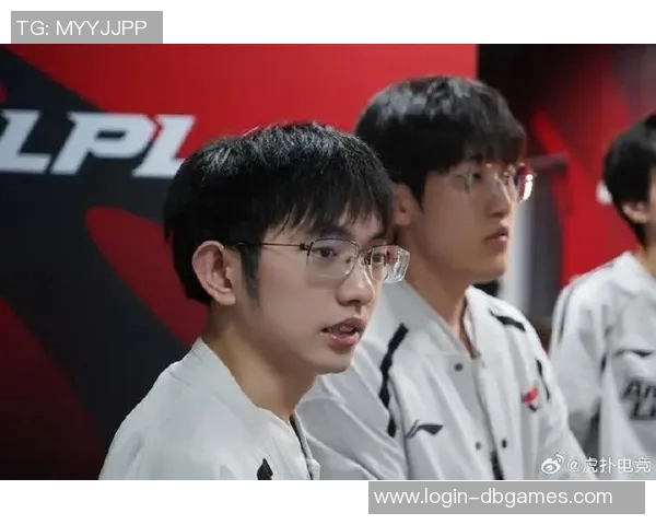 电竞数据电竞比分赛后复盘TES与WE对决的战术分析与精彩瞬间回顾